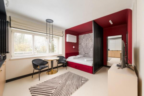Nowolipki Deluxe Red Studio Warsaw
